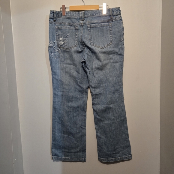 Liz Claiborne Blue Bootcut Jeans With Embroidery. Y2K Vintage Vibe. 14P - Picture 2 of 9